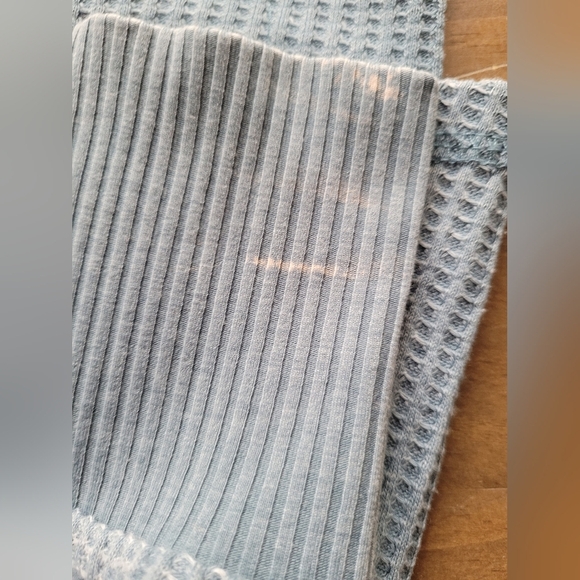 Seven7 Premium High Low Blue Gray Button Down Waffle Knit Henleys Size Large - Picture 12 of 16